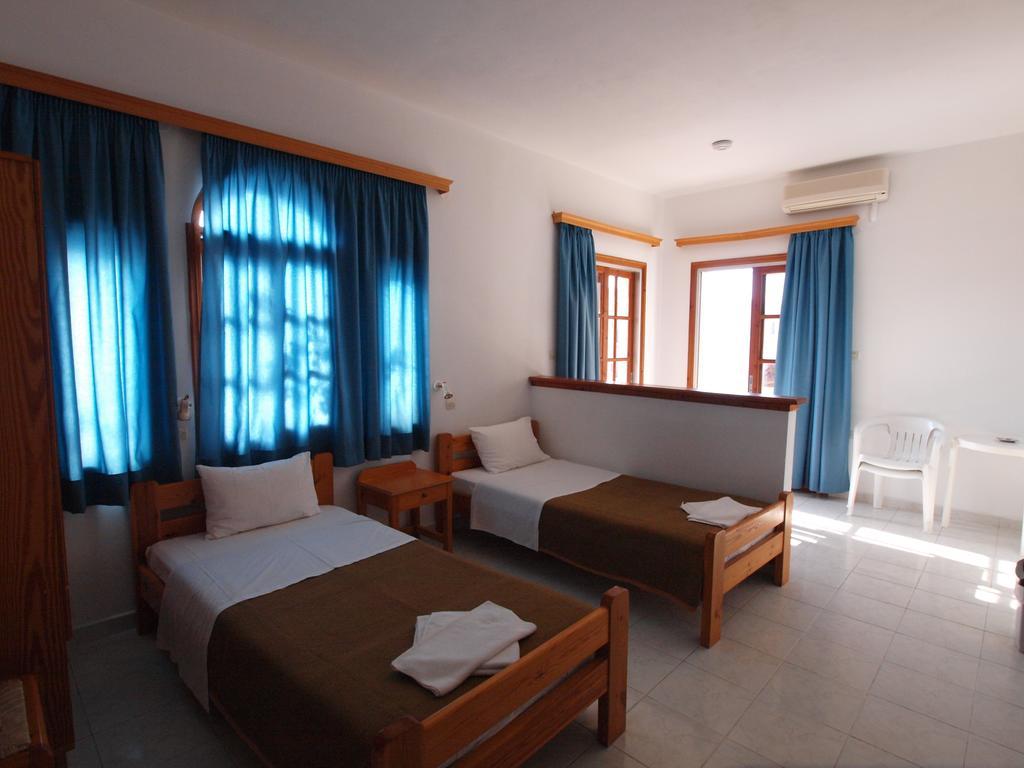 Irini Apartments Platanés Pokoj fotografie