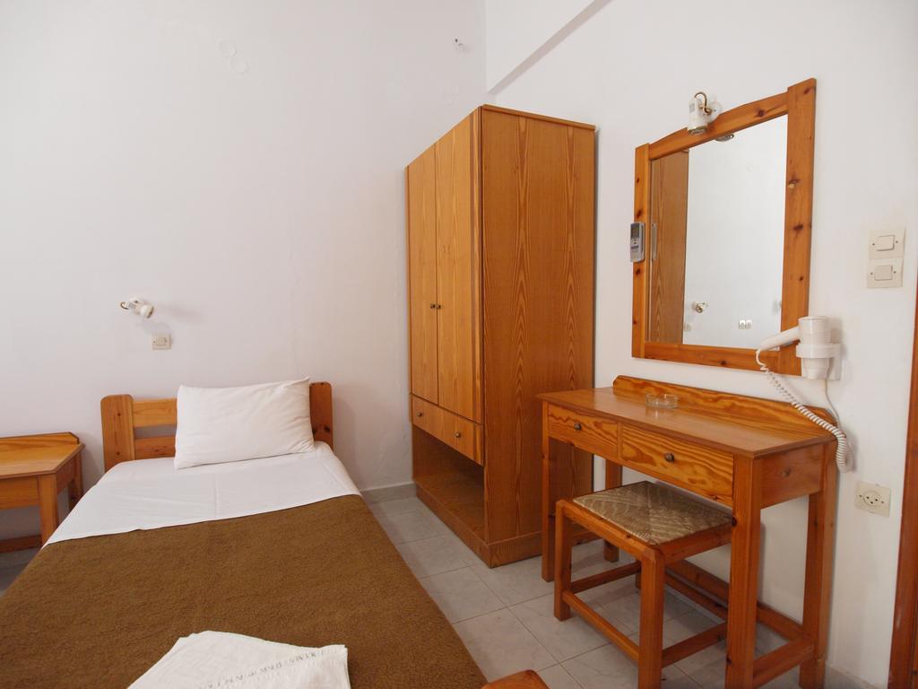 Irini Apartments Platanés Pokoj fotografie